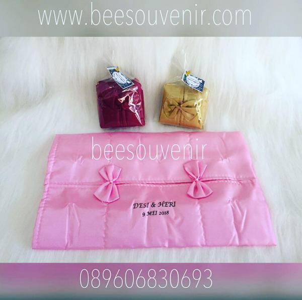 Tempat Tisu Satin Tempat Tisu Satin